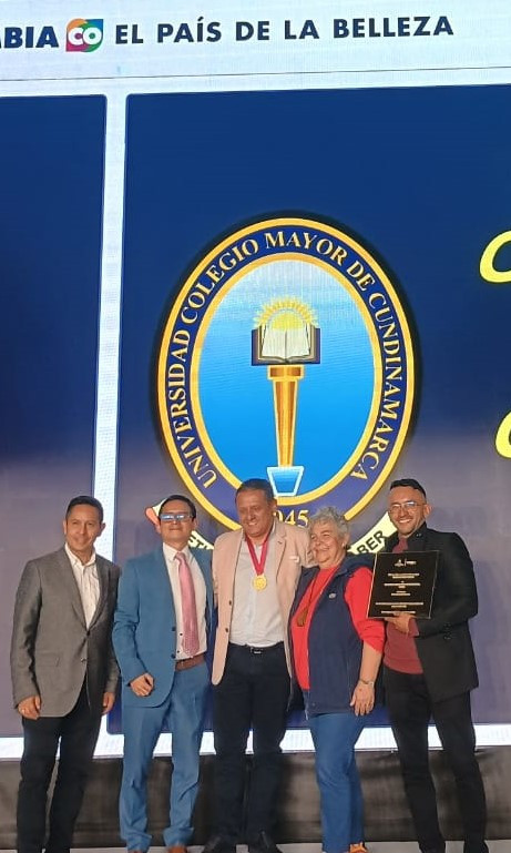 Medalla-Turismo-PORTADA.jpeg Medalla-Turismo-PORTADA.jpeg